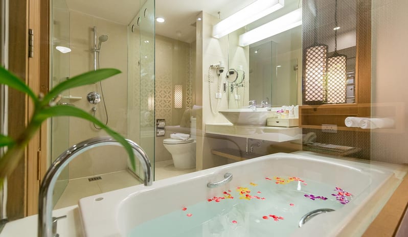 Katathani Phuket Beach Resort-Thani Wing Junior Suite Oceanfront 3_6737